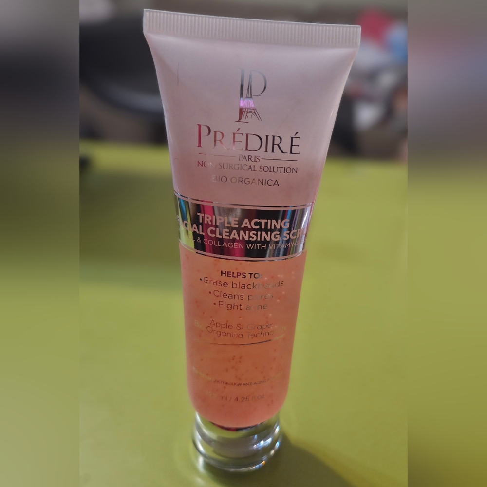 Prédiré Paris Triple Acting Facial Cleansing Scrub Powered by Bio Organica